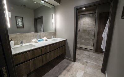 Montvale Hotel