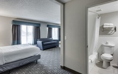 Days Inn & Suites by Wyndham Spokane