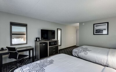Days Inn & Suites by Wyndham Spokane