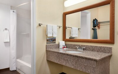 Ramada by Wyndham Spokane Airport