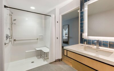 Cambria Hotel Spokane Airport