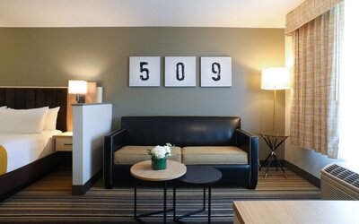 Oxford Suites Spokane Valley