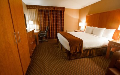 Mirabeau Park Hotel & Convention Center