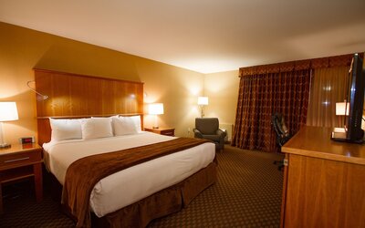 Mirabeau Park Hotel & Convention Center