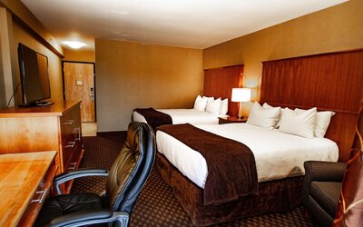 Mirabeau Park Hotel & Convention Center