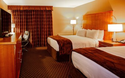 Mirabeau Park Hotel & Convention Center