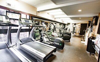 Mirabeau Park Hotel & Convention Center