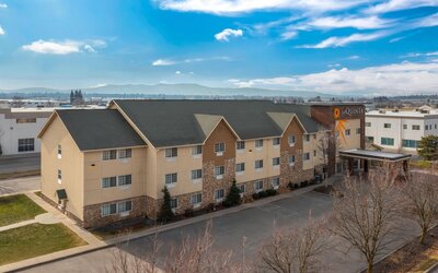 La Quinta Inn & Suites by Wyndham Spokane Valley