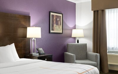 La Quinta Inn & Suites by Wyndham Spokane Valley