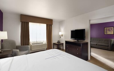 La Quinta Inn & Suites by Wyndham Spokane Valley