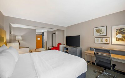 Country Inn & Suites by Radisson, Fairview Heights, IL