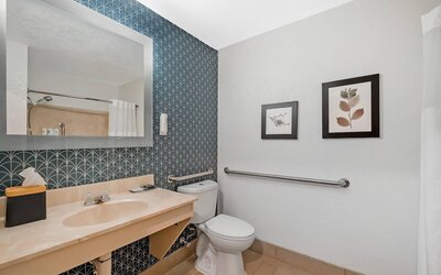 Country Inn & Suites by Radisson, Fairview Heights, IL