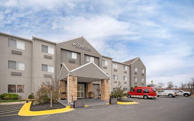 Country Inn & Suites by Radisson, Fairview Heights, IL