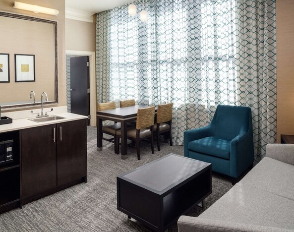 Embassy Suites by Hilton St. Louis Downtown