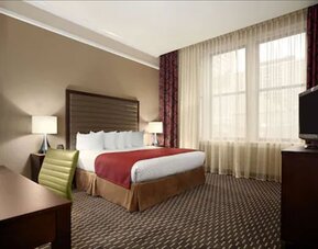 Embassy Suites by Hilton St. Louis Downtown