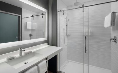 AC Hotel St. Louis Clayton