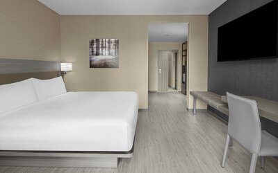 AC Hotel St. Louis Central West End