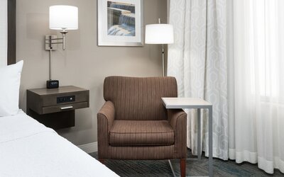 Hampton Inn St. Louis-Downtown (At the Gateway Arch)
