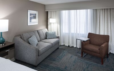 Hampton Inn St. Louis-Downtown (At the Gateway Arch)
