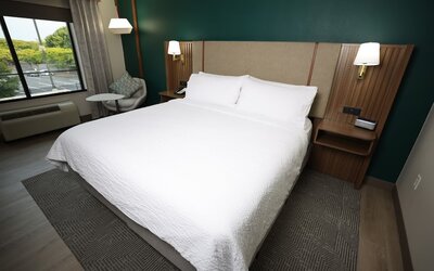 Holiday Inn St. Louis Fairview Heights by IHG
