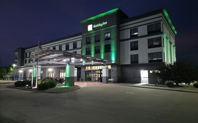 Holiday Inn St. Louis Fairview Heights by IHG