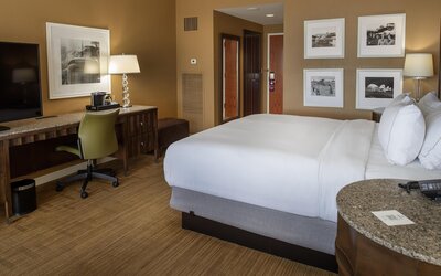 Hilton St. Louis Airport