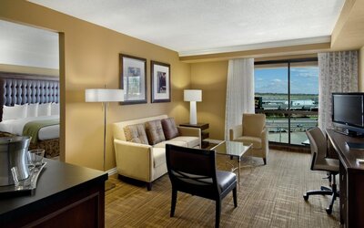 Hilton St. Louis Airport