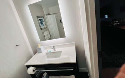 Radisson Hotel Fairview Heights - St. Louis