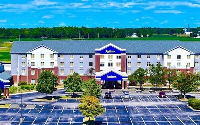 Radisson Hotel Fairview Heights - St. Louis