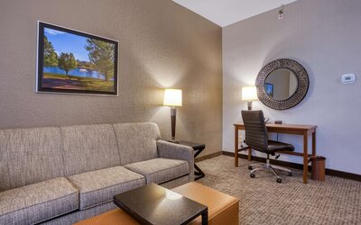 Drury Inn & Suites St. Louis Fairview Heights