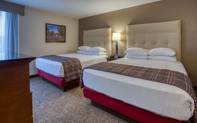 Drury Inn & Suites St. Louis Fairview Heights
