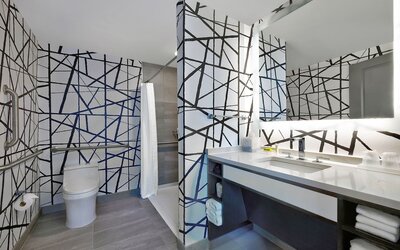 Le Meridien St. Louis Downtown