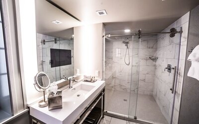 Seven Gables, St. Louis West, a Tribute Portfolio Hotel