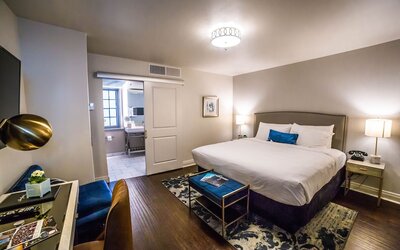 Seven Gables, St. Louis West, a Tribute Portfolio Hotel