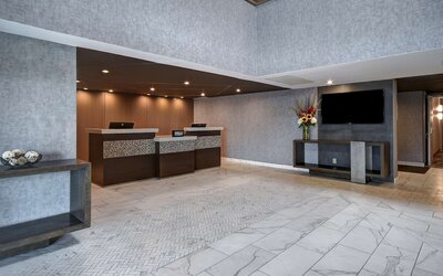 DoubleTree by Hilton St. Louis Airport