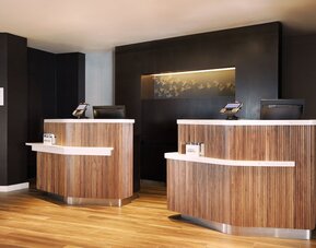Courtyard by Marriott St. Louis Downtown West