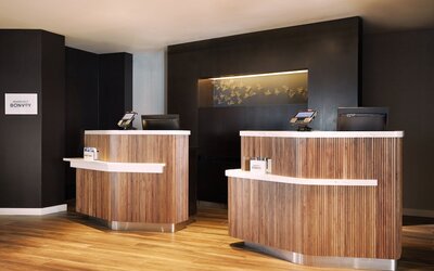 Courtyard by Marriott St. Louis Downtown West