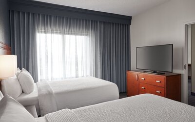 Courtyard by Marriott St. Louis Downtown West