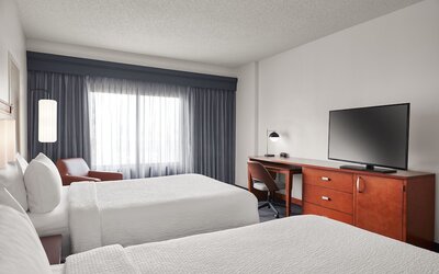 Courtyard by Marriott St. Louis Downtown West