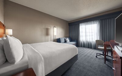 Courtyard by Marriott St. Louis Downtown West