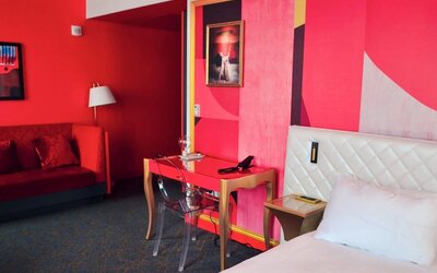 Angad Arts Hotel St. Louis, Tapestry Collection by Hilton