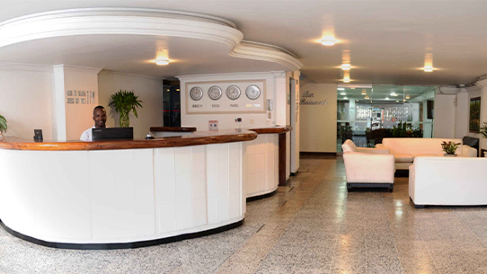 Tama Hotel Granada Real