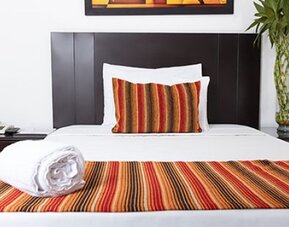 Tama Hotel Granada Real