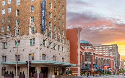Courtyard by Marriott St. Louis Downtown/Convention Center