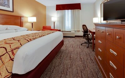 Drury Inn & Suites St. Louis Forest Park