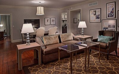 St. Louis Union Station Hotel, Curio Collection by Hilton
