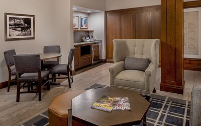 St. Louis Union Station Hotel, Curio Collection by Hilton