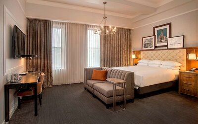 St. Louis Union Station Hotel, Curio Collection by Hilton