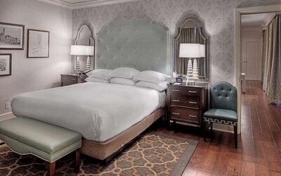 St. Louis Union Station Hotel, Curio Collection by Hilton