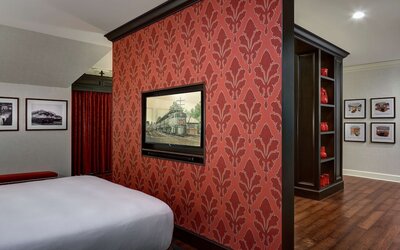St. Louis Union Station Hotel, Curio Collection by Hilton